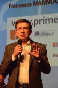 Projection des films et un débat