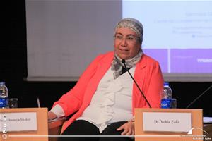  L'intervention de Mme. Omneya Shaker, Responsable du Campus numérique francophone d’Alexandrie de l’Agence Universitaire de la Francophonie (AUF), Moyen Orient et Directrice du Département Formations à distance et TICE, Université Senghor d’Alexandrie