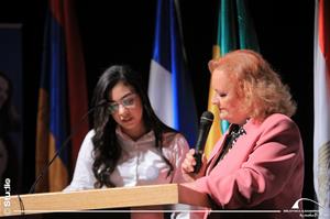 Présentation théâtrale par les participants de l'atelier « Dis-moi dix mots en dix tons »