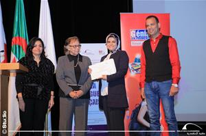  La distribution des certificats du concours « La pluralité de la langue française »