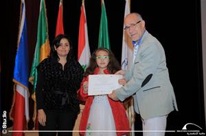  La distribution des certificats du concours « La pluralité de la langue française »