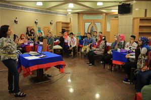 Mot d'acceuil aux étudiants par Dr Marwa El Sahn, Directrice du CAF