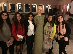 Avec Delfine Bafort, l'héroïne du film "You Go To My Head"