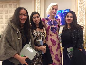 Avec Delfine Bafort, l'héroïne du film "You Go To My Head" lors de la cérémonie de clôture