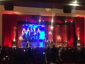 À la cérémonie de clôture