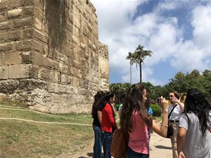 Les participants du 1er groupe aux jardins de Shallalat
