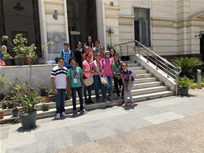 Photo de groupe au musée des Beaux-Arts d’Alexandrie