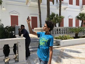 Les participants du 1<sup>er </sup>groupe aux jardins d’Antoniades