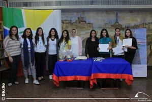 Photo avec l'équipe gagnante