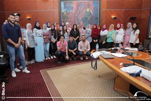 Photo de groupe avec les étudiants du 1<sup>er</sup> groupe de la formation