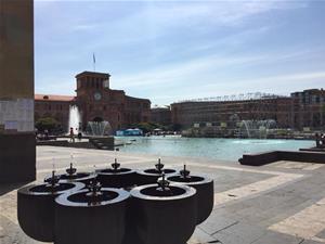   Accès gratuitement à l'eau fraiche dans les rues en Arménie