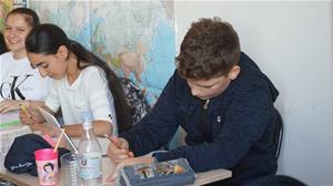  Atelier arts plastiques à Erevan conduit par Gohar (Arménie) et Marie-Hélène (Yukon)