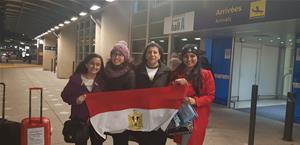 Les lauréates devant l'aéroport du Marseille