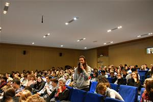 Le débat des lycéens à la bibliothèque de l'Alcazar le 1<sup>er </sup>jour