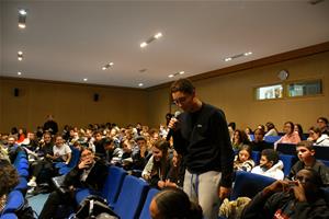  Le débat des lycéens à la bibliothèque de l'Alcazar le 1<sup>er </sup>jour