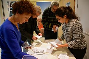 Lors du tri des bulletins de vote du 1<sup>er</sup> jour