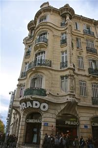 Les lycéens devant le cinéma le Prado le 4<sup>e</sup> jour