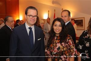 De gauche à droite : S.E.M. Stéphane Romatet, Ambassadeur de France en Égypte et M<sup>lle</sup> Fadwa Issa, Spécialiste d'Activités Francophones au CAF