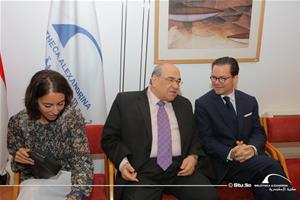 De gauche à droite : M<sup>me</sup> Janaïna Herrera, Consule générale de France à Alexandrie, Dr Mostafa El Feki, Directeur de la Bibliotheca Alexandrina et S.E.M. Stéphane Romatet, Ambassadeur de France en Égypte