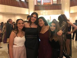 Avec l'actrice Hanady Mehanna lors de la cérémonie de clôture