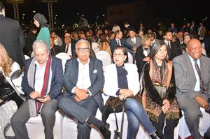  Lors de la cérémonie d'inauguration  