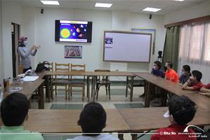  Deuxième groupe à l'école Saint Gabriel, avec Sara Zoheir,l'animatrice de l'atelier