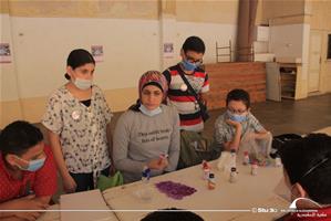  Deuxième groupe à l'école Saint Gabriel, avec Sara Zoheir,l'animatrice de l'atelier