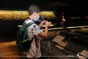  Les participants de l'atelier au musée des Manuscrits