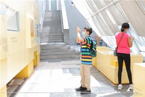  Les participants au musée des Sciences
