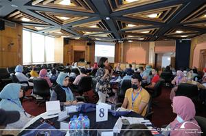  Présentation du programme FEFUE par Dr.Marwa El Sahn aux étudiants de la 24e édition