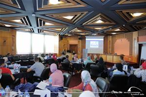  Présentation du programme FEFUE par Dr.Marwa El Sahn aux étudiants de la 24e édition
