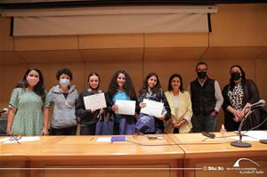  Photo avec les lauréates des prix dotés par le CMCA