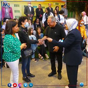 Photo de groupe au Collège Mansoura