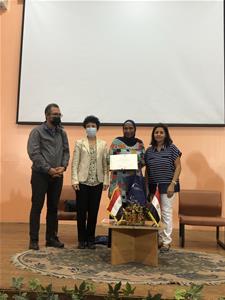  De gauche à droite : M. Ahmed Nabil, Spécialiste du cinéma au Centre des Arts à la Bibliotheca Alexandrina, M<sup>me</sup> Valérie Gerbault, Déléguée Générale du Centre Méditerranéen de la Communication Audiovisuelle - CMCA, Mme Chaimaa Ibrahim Mansour, Directrice de l'Alliance Française de Port-Saïd et Dr Marwa El Sahn, Directrice du Centre d'Activites Francophones - CAF