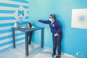 Les participants au Musée de l'Illusion