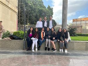 Les lauréats de l'atelier avec l'actrice Salwa Mohamed Aly