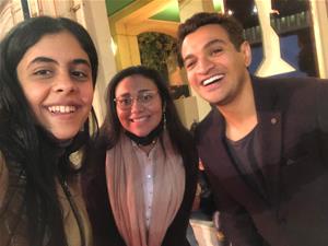 Les lauréats de l'atelier avec le présentateur Sherif Nour El Din