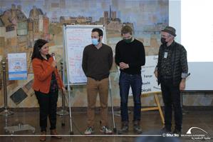 Les animateurs de l'atelier : Laurent Doucet, Théo Plantefol et Anatole Williame, Poètes surréalistes, Ecrivains et musiciens de l'Association « La Rose Impossible ».