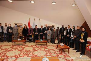 Photo de groupe avec les invités du colloque
