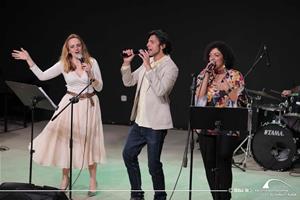  Concert : Une nuit musicale francophone par les chanteurs ELTABBAKH, Mariam, ROUSSOGLOU, Marilena, NASSAR, Tarek ; le pianiste SIDHOM, Daniel, le guitariste MATTA ; Maged et le batteur MAGDY, Shady