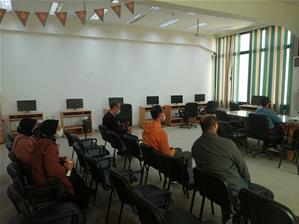  Le public du colloque à l'Ambassade de Savoir de l'Université de Mansoura
