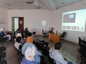  Le public du colloque à l'Ambassade de Savoir de l'Université de Banha
