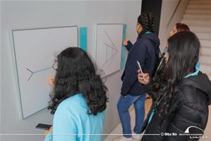 Les participants au Musée de l'Illusion