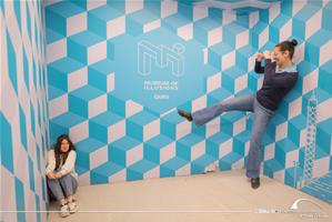Les participants au Musée de l'Illusion