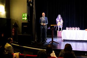 la cérémonie de clôture de la 10ème édition du festival jeune théâtre. Mot de S.E.M. Mohammed Nehad, Consul général de France à Alexandrie
