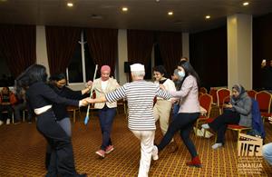 Les lauréates à la soirée folklorique au 1<sup>er</sup> jour du festival