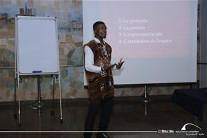  Le corps au service de la transmission par M. Julien Mowang