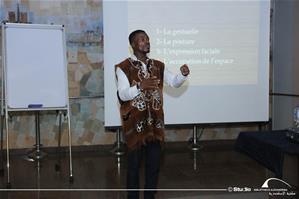 Le corps au service de la transmission par M. Julien Mowang