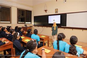 Présentation des 10 mots de la caravane par Sara Hamza