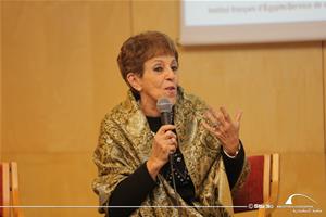 Mme. Mimi, Professeur à l'école Notre Dame de Sion